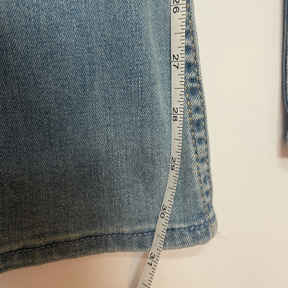 Hollister High-rise Flare Light Blue Jeans Size 0R w25R. Teens - Picture 6 of 8